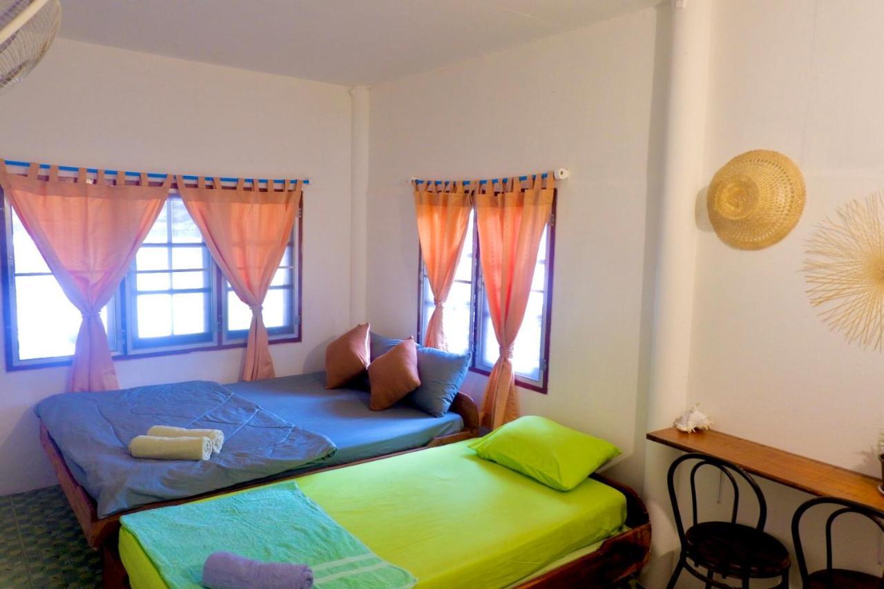 Lungkluay Homestay Ko Kut Exterior foto