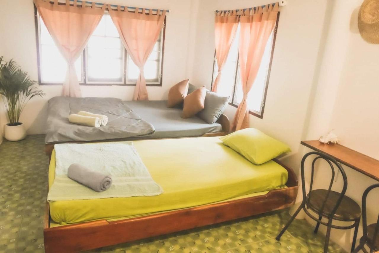 Lungkluay Homestay Ko Kut Exterior foto
