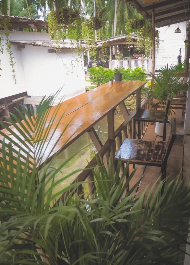 Lungkluay Homestay Ko Kut Exterior foto